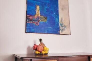 تختخواب و صبحانه Sannyasa Wellness And Spa