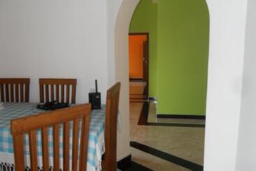 Bee Nest Bed & Breakfast
