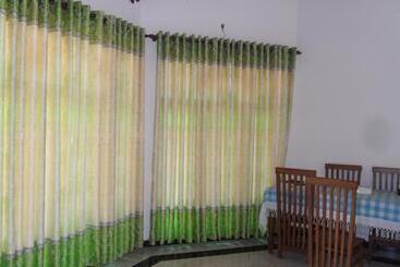 Bee Nest Bed & Breakfast