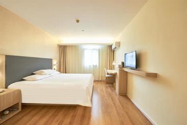 هتل Hanting  Weifang Beihai Road Futian Leiwo