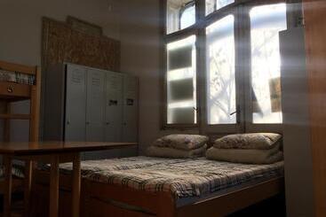 Hostel Mif