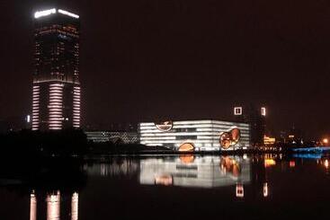 هتل Ji  Shanghai Jiading New Town Yuanxiang Lake