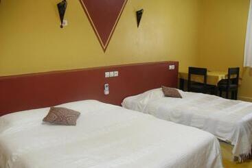 فندق Auberge Tinit