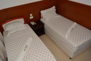 هتل Florida Executive Inn