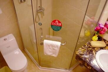 هتل Greentree Inn Huaian Bus Terminal Huaihai Northroad