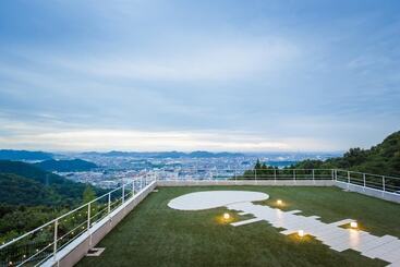 هتل Setre Highlandvilla Himeji