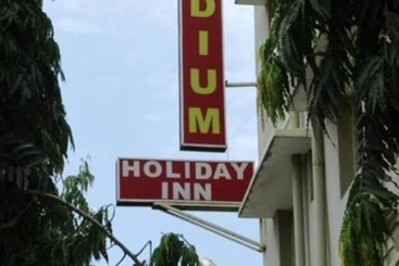 هتل Stadium Holiday Inn Mombasa
