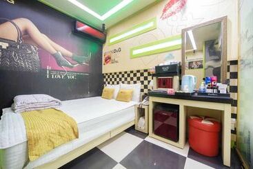 Jinju Gng Motel