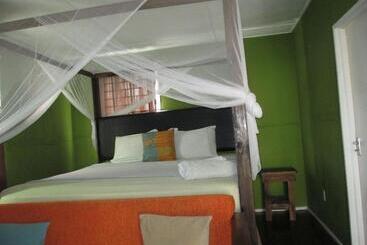Kingsworth Bed And Breakfast