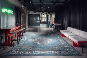 هتل Montownia Lofts & Experience
