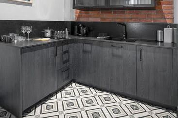 هتل Montownia Lofts & Experience