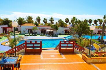 Bungalows Castillo Club Lake