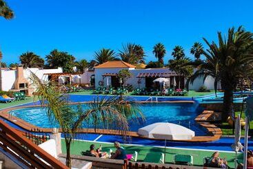 Bungalows Castillo Club Lake