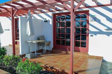 Bungalows Castillo Club Lake