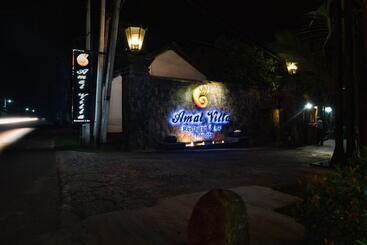 هتل Amal Beach