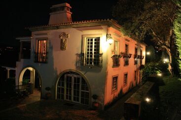 هتل Casa De Canilhas