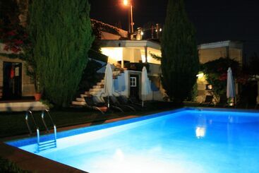 هتل Casa De Canilhas
