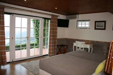 هتل Casa De Canilhas