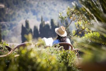 هتل Finca Ca N Ai  Adults Only