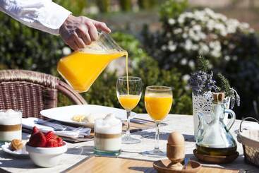 هتل Finca Ca N Ai  Adults Only