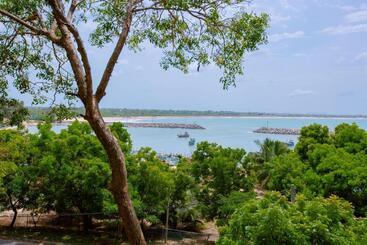 هتل Rest House Hambantota