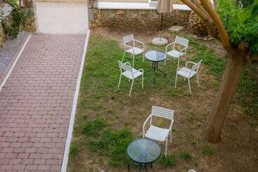 Act Art Skiathos