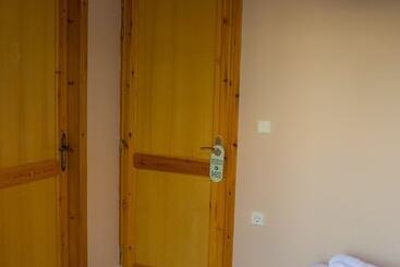 Act Art Skiathos