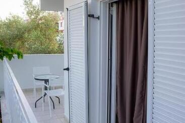 Act Art Skiathos