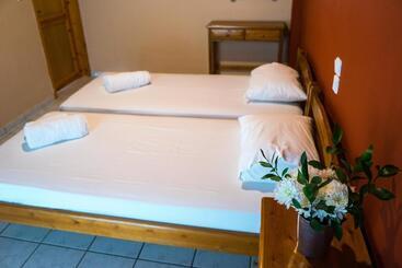 Act Art Skiathos