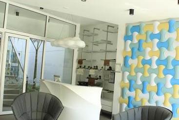 هتل Aruma  Boutique