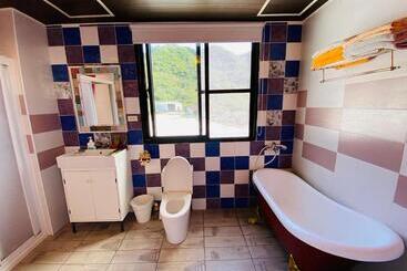 تختخواب و صبحانه 綠島寧靜海潛水 城堡館 Twinkleocean Diving Hostel