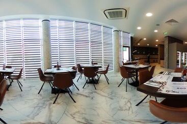 酒店 Best Western Plus Premium Inn
