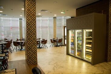 酒店 Best Western Plus Premium Inn
