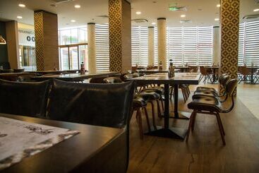 酒店 Best Western Plus Premium Inn