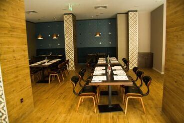 酒店 Best Western Plus Premium Inn