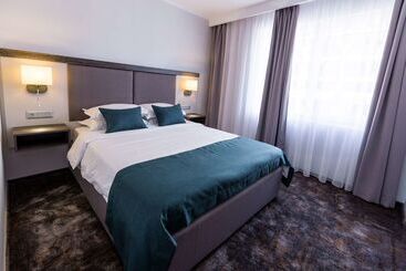 酒店 Best Western Plus Premium Inn