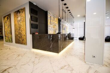 酒店 Best Western Plus Premium Inn