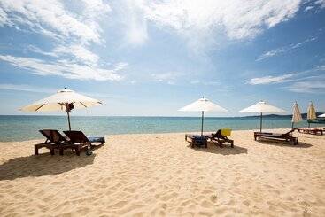 هتل Camellia Resort & Spa