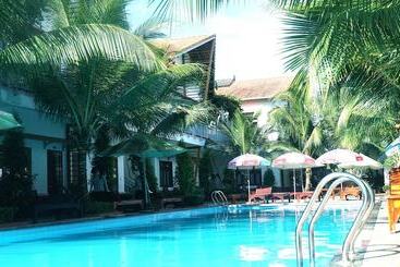 هتل Camellia Resort & Spa