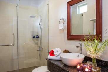 هتل Camellia Resort & Spa