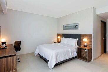 בית מלון כפרי Hampton Inn By Hilton Cancun Cumbres