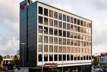 Hotel Hampton Inn By Hilton Cancun Cumbres