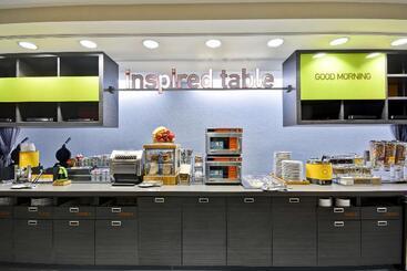 هتل Home2 Suites By Hilton Dallas Addison