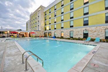 هتل Home2 Suites By Hilton Dallas Addison