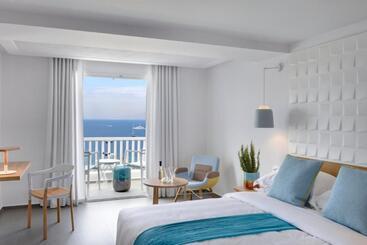 هتل Myconian Korali Relais & Chateaux
