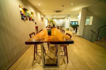 酒店 The Three Hat Yai