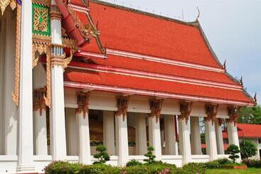 酒店 The Three Hat Yai