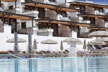 Idyll Suites  Adults Only