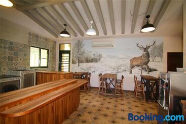 Lian Chinq Diving B&b
