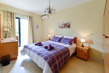 Central Marsascala Apt - Marsaskala